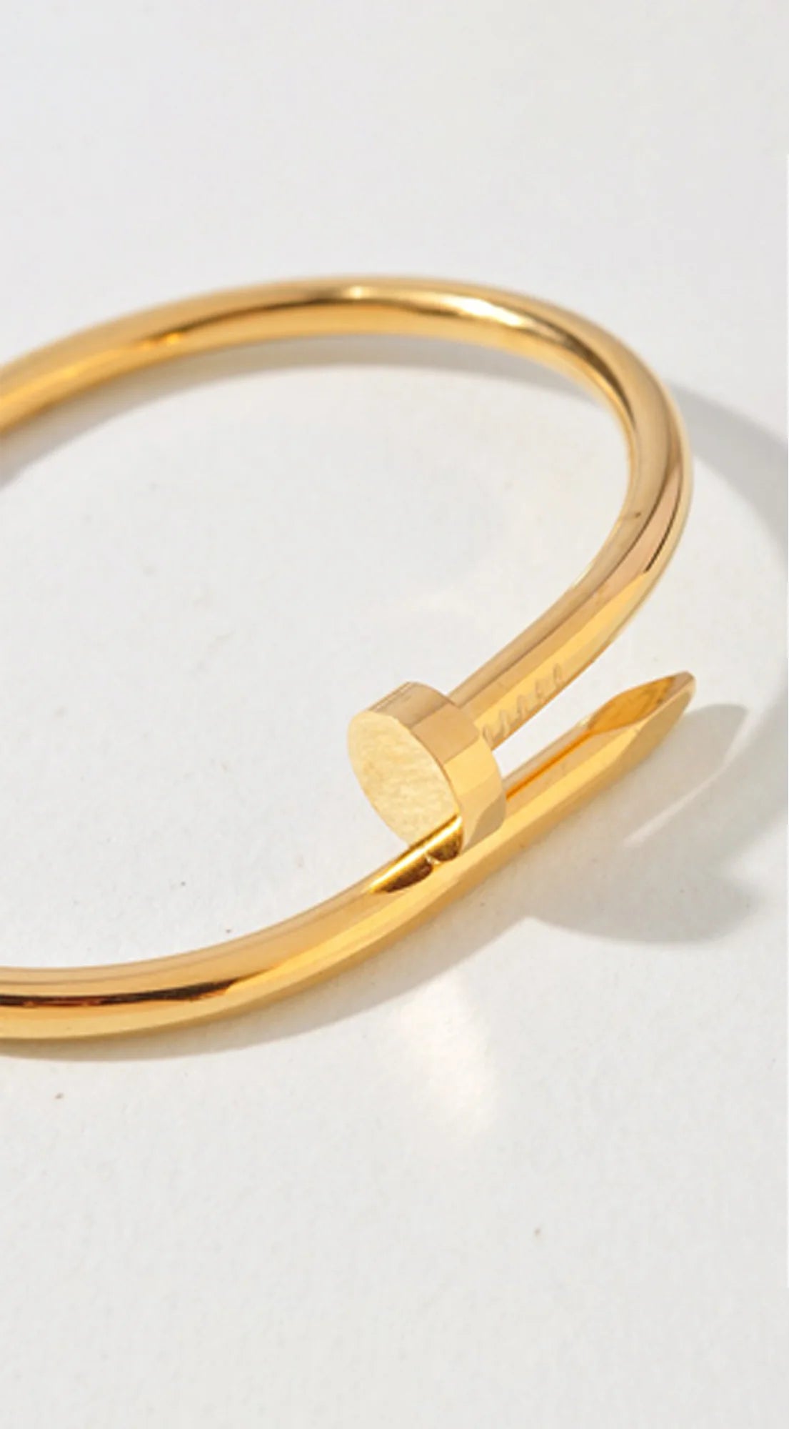 Elegance Nail Bracelet - Gold