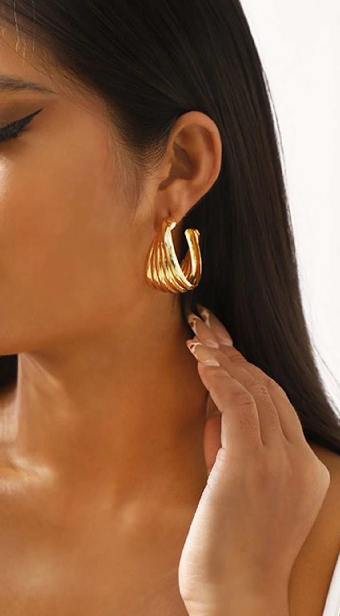 Twist Metal Striped Hoop Earrings - Gold